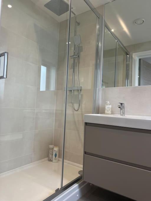 Museum View Apartments City Centre 1 Bedroom Cardiff Ngoại thất bức ảnh